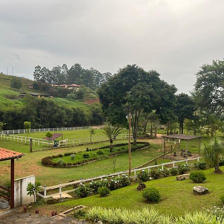 Pousada Água Limpa Virgínia Esterno foto