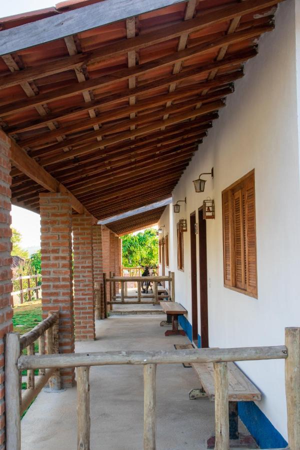 Pousada Água Limpa Virgínia Esterno foto